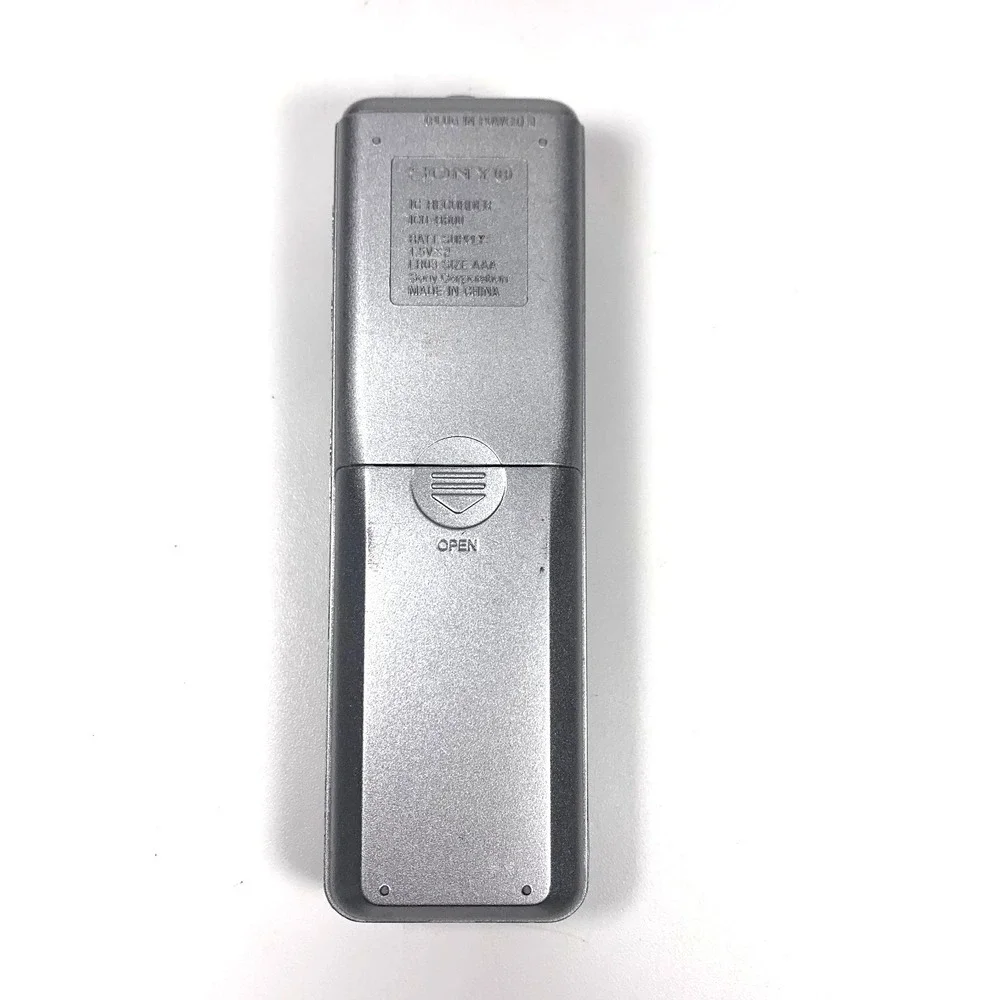 Sony ICD-B600 Mini Digital Voice Recorder Handheld Silver Tested Working
